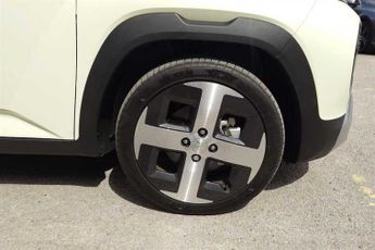 HYUNDAI INSTER Long Range 49kWh 02 SUV 5dr Electric Auto (115 ps)
