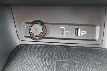 MG MG ZS 72.6kWh Trophy Long Range SUV 5dr Electric Auto (156 ps)