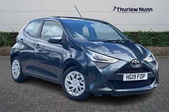 Toyota AYGO 1.0 VVT-i x-play Hatchback 5dr Petrol x-shift Euro 6 (71 ps)
