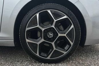 VAUXHALL ASTRA 1.2 Turbo Ultimate Hatchback 5dr Petrol Auto Euro 6 (s/s) (130 p