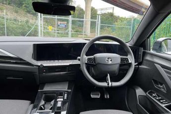 Vauxhall Astra Electric 54 kWh (156 PS) GS 5 Door Electric Sports Tourer Automatic 