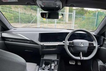 Vauxhall Astra Electric 54 kWh (156 PS) GS 5 Door Electric Sports Tourer Automatic 