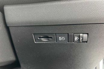 Vauxhall Astra Electric 54 kWh (156 PS) GS 5 Door Electric Sports Tourer Automatic 
