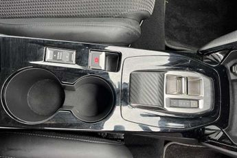 Peugeot E-2008 50 kWh (136 PS) GT 5 Door Electric SUV Automatic *** 1 Owner / F