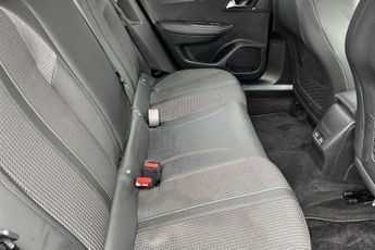 Peugeot E-2008 50 kWh (136 PS) GT 5 Door Electric SUV Automatic *** 1 Owner / F