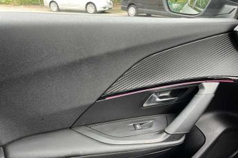 Peugeot E-2008 50 kWh (136 PS) GT 5 Door Electric SUV Automatic *** 1 Owner / F