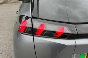 Peugeot E-2008 50 kWh (136 PS) GT 5 Door Electric SUV Automatic *** 1 Owner / F