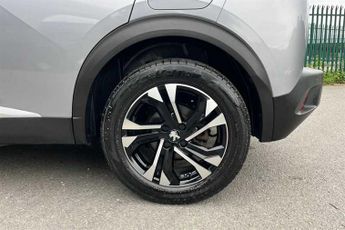 Peugeot E-2008 50 kWh (136 PS) GT 5 Door Electric SUV Automatic *** 1 Owner / F