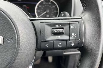 Nissan Qashqai 1.3 DIG-T MHEV Acenta Premium SUV 5dr Petrol Hybrid XTRON Euro 6