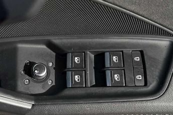 AUDI A3 1.5 TFSI 35 Edition 1 Saloon 4dr Petrol S Tronic Euro 6 (s/s) (1