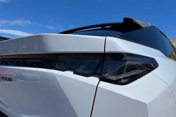 PEUGEOT E-3008 73kWh GT SUV 5dr Electric Auto (210 ps)