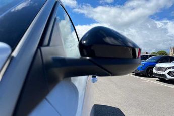 PEUGEOT E-3008 73kWh GT SUV 5dr Electric Auto (210 ps)