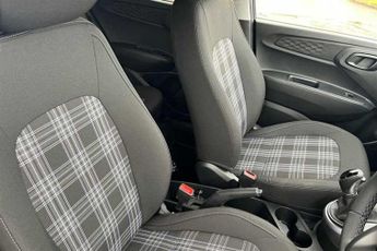 HYUNDAI i10 1.2 Premium Hatchback 5dr Petrol Auto Euro 6 (s/s) (79 ps)