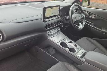 Hyundai KONA 64kWh Premium SUV 5dr Electric Auto (7kW Charger) (204 ps)
