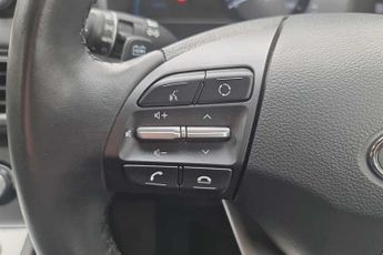 Hyundai KONA 64kWh Premium SUV 5dr Electric Auto (7kW Charger) (204 ps)