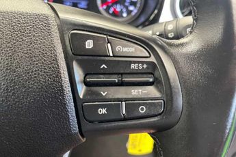 HYUNDAI i10 1.2 Premium Hatchback 5dr Petrol Auto Euro 6 (s/s) (84 ps)