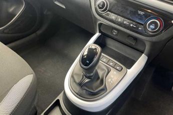 HYUNDAI i10 1.2 Premium Hatchback 5dr Petrol Auto Euro 6 (s/s) (84 ps)