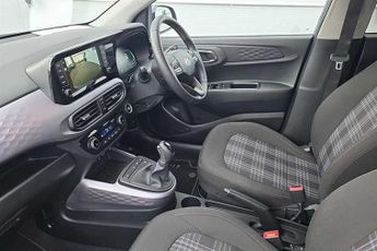 Hyundai i10 1.0 Premium Hatchback 5dr Petrol Auto Euro 6 (s/s) (63 ps)