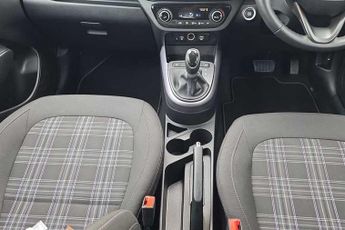 Hyundai i10 1.0 Premium Hatchback 5dr Petrol Auto Euro 6 (s/s) (63 ps)