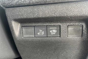 VAUXHALL GRANDLAND 1.2 Ultimate SUV 5dr Petrol Hybrid e-DCT Euro 6 (s/s) (136 ps)