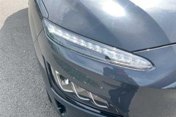 Hyundai KONA 64 kWh (204 PS) Ultimate 5 Door Electric SUV Automatic *** 1 Own