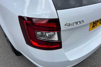 Skoda Octavia 2.0 TSi (245 PS) vRS 5 Door Petrol Estate Automatic 