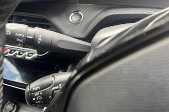 Peugeot E-2008 50kWh Allure Premium + SUV 5dr Electric Auto (7kW Charger) (136 