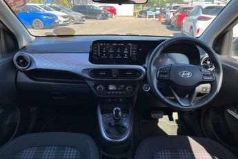 HYUNDAI i10 1.2 Premium Hatchback 5dr Petrol Auto Euro 6 (s/s) (79 ps)