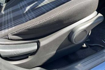 HYUNDAI i10 1.2 Premium Hatchback 5dr Petrol Auto Euro 6 (s/s) (79 ps)