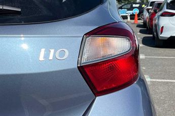 HYUNDAI i10 1.2 Premium Hatchback 5dr Petrol Auto Euro 6 (s/s) (79 ps)
