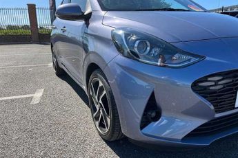 HYUNDAI i10 1.2 Premium Hatchback 5dr Petrol Auto Euro 6 (s/s) (79 ps)