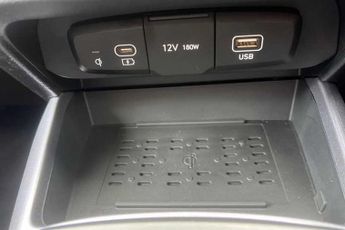 HYUNDAI i10 1.2 Premium Hatchback 5dr Petrol Auto Euro 6 (s/s) (79 ps)