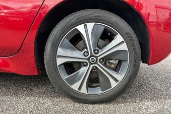 NISSAN LEAF 62kWh e+ Tekna Hatchback 5dr Electric Auto (217 ps)