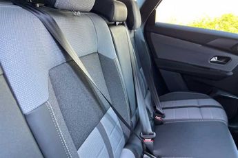 Vauxhall Grandland Electric 73 kWh (213 PS) Ultimate 5 Door Electric SUV Automatic