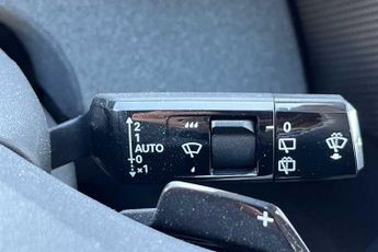 VAUXHALL GRANDLAND ELECTRIC 73kWh Ultimate SUV 5dr Electric Auto (213 ps)