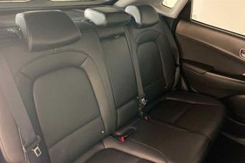 Hyundai KONA 64kWh Premium SE SUV 5dr Electric Auto (7kW Charger) (204 ps)