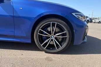 BMW 3 Series 2.0 330e 12kWh M Sport Saloon 4dr Petrol Plug-in Hybrid Auto Eur