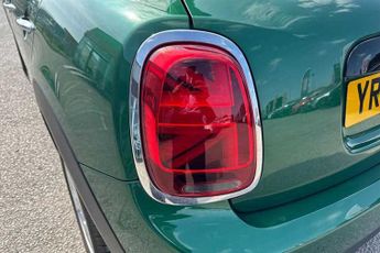 MINI HATCH 1.5 Cooper Classic Hatchback 5dr Petrol Steptronic Euro 6 (s/s) 