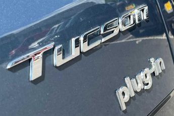 HYUNDAI TUCSON 1.6 T-GDi 13.8kWh Ultimate SUV 5dr Petrol Plug-in Hybrid Auto 4W