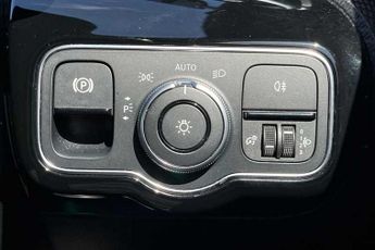 MERCEDES-BENZ A CLASS 1.5 A180d SE Hatchback 5dr Diesel 7G-DCT Euro 6 (s/s) (116 ps)