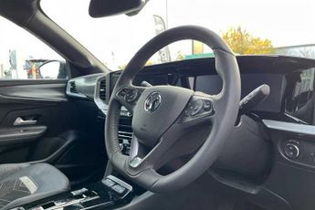 Vauxhall Mokka Electric 54kWh Ultimate SUV 5dr Electric Auto (Long Range) (156 ps)