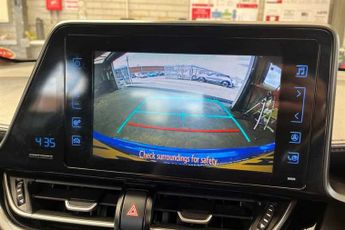 TOYOTA C-HR 1.8 VVT-h Icon SUV 5dr Petrol Hybrid CVT Euro 6 (s/s) (122 ps)
