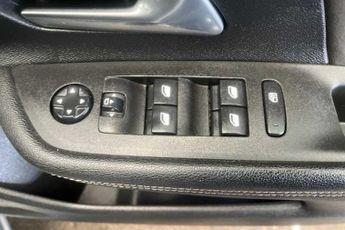 VAUXHALL MOKKA Electric 50kWh Ultimate SUV 5dr Electric Auto (136 ps)