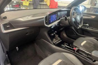 VAUXHALL MOKKA Electric 50kWh Ultimate SUV 5dr Electric Auto (136 ps)