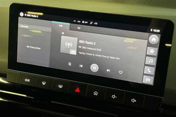 MG MG4 EV 51kWh SE Hatchback 5dr Electric Auto (170 ps)