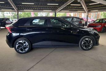 MG MG4 EV 51kWh SE Hatchback 5dr Electric Auto (170 ps)