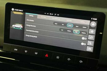 MG MG4 EV 51kWh SE Hatchback 5dr Electric Auto (170 ps)