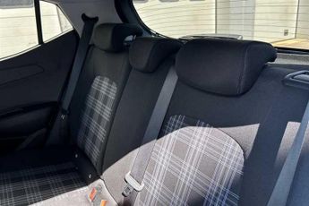 Hyundai i10 1.2 Premium Hatchback 5dr Petrol Auto Euro 6 (s/s) (84 ps)
