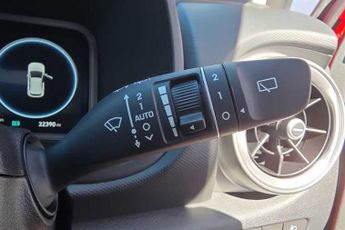 Hyundai KONA 64kWh Ultimate SUV 5dr Electric Auto (10.5kW Charger) (204 ps)