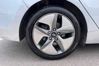 HYUNDAI IONIQ 1.6 h-GDi Premium SE Hatchback 5dr Petrol Hybrid DCT Euro 6 (s/s